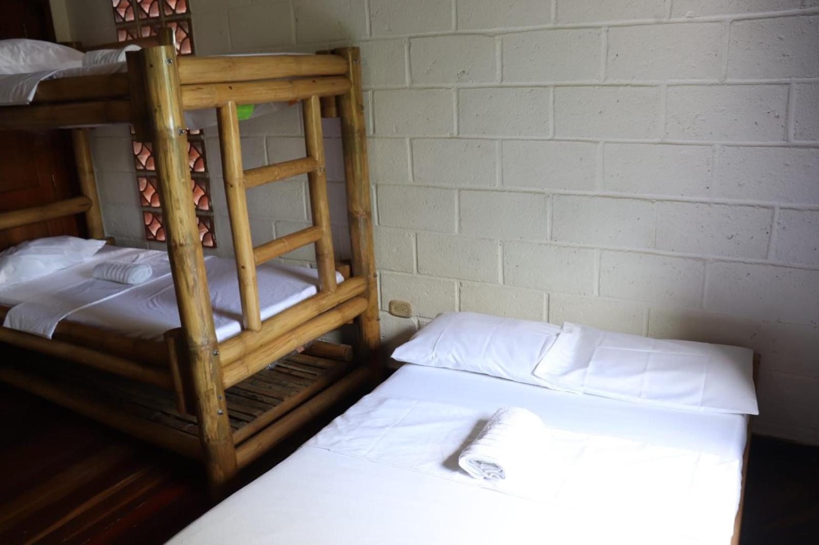Afro Hostel Некоклі Екстер'єр фото