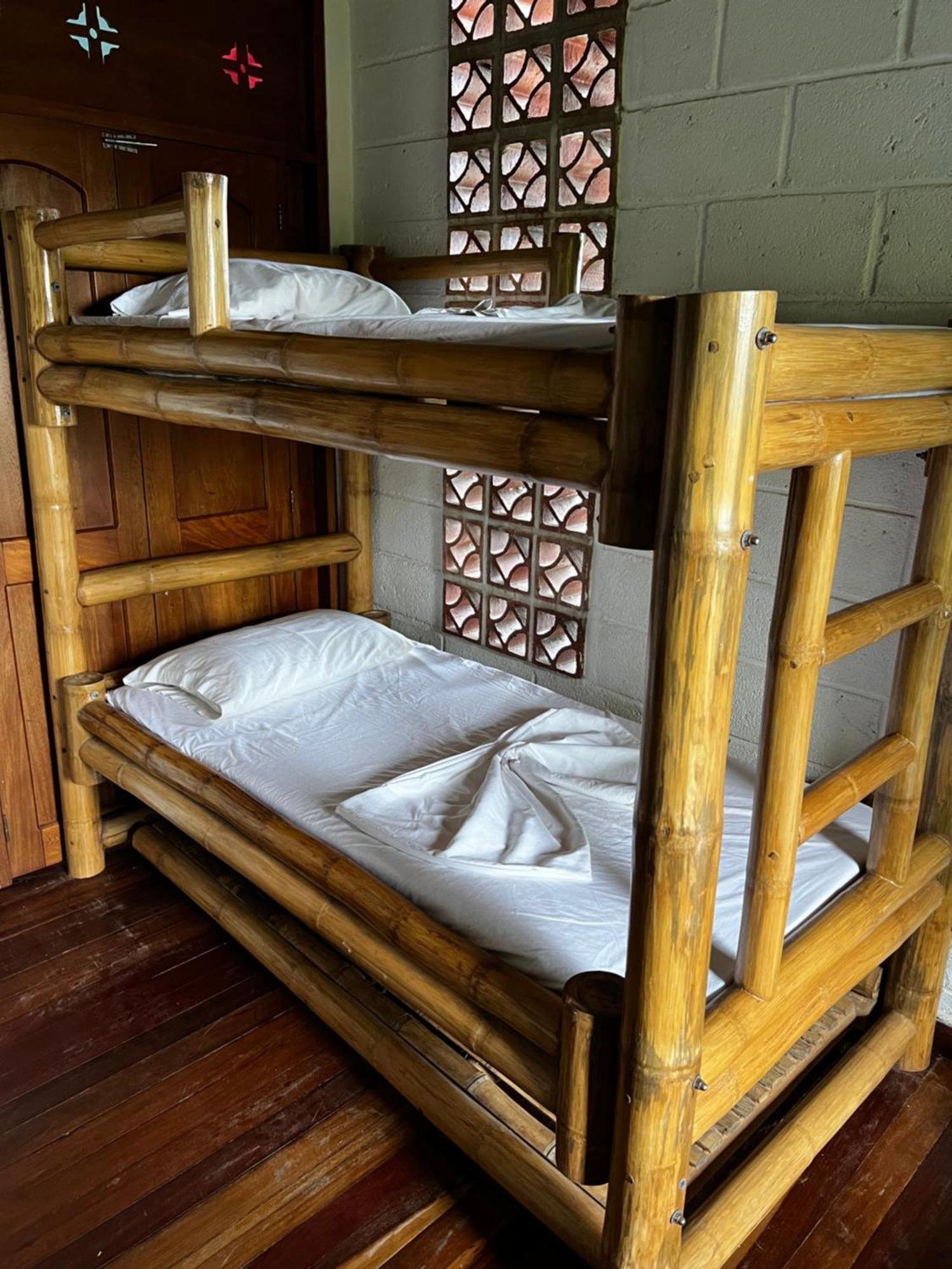 Afro Hostel Некоклі Екстер'єр фото